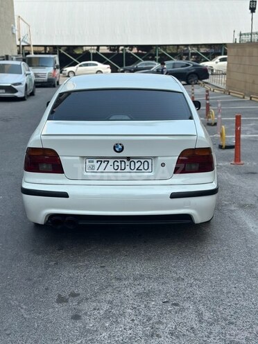 BMW 528 1999, 300,000 km - 2.8 l - Bakı