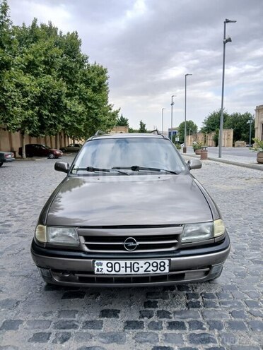 Opel Astra 1997, 480,000 km - 2.0 l - Şamaxı