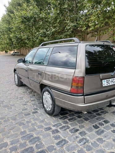 Opel Astra 1997, 480,000 km - 2.0 l - Şamaxı