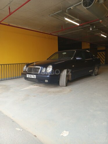 Mercedes E 230 1995, 444,568 km - 2.3 l - Ağcabədi