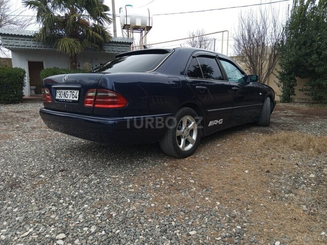 Mercedes E 230 1995, 444,568 km - 2.3 l - Ağcabədi