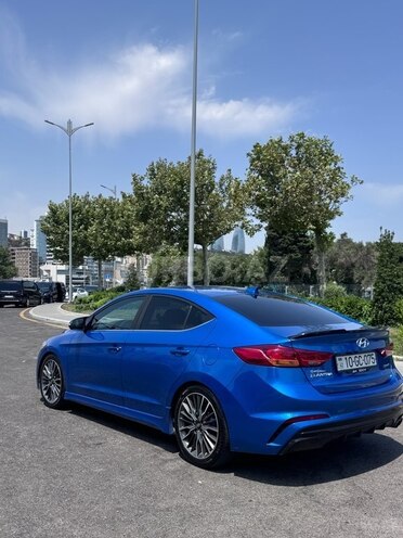 Hyundai Elantra 2018, 130,357 km - 1.6 l - Bakı
