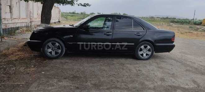 Mercedes E 200 1996, 605,977 km - 2.0 л - Mingəçevir