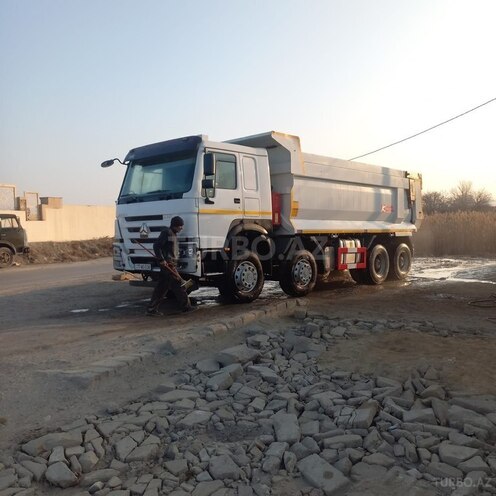 HOWO Sinotruk 2023, 63,000 km - 10.0 л - Bakı