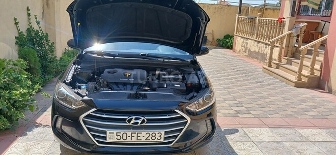 Hyundai Elantra 2018, 60,000 km - 2.0 l - Sumqayıt