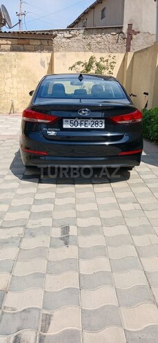Hyundai Elantra 2018, 60,000 km - 2.0 l - Sumqayıt