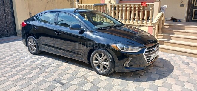 Hyundai Elantra 2018, 60,000 km - 2.0 l - Sumqayıt