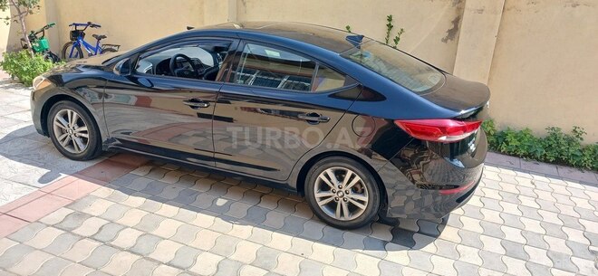 Hyundai Elantra 2018, 60,000 km - 2.0 l - Sumqayıt