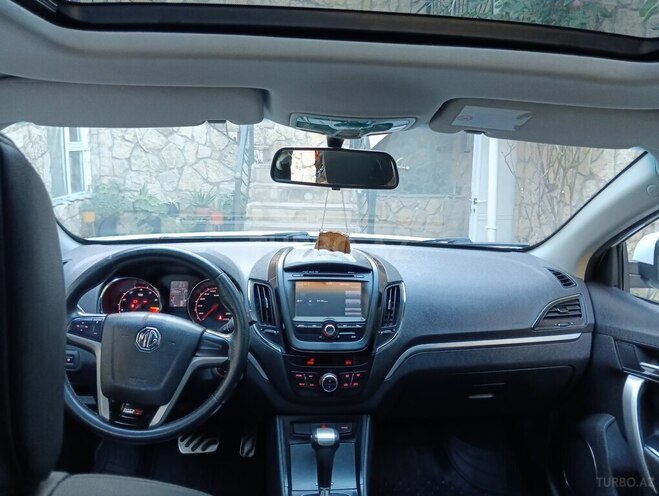 MG 5 2014, 230,000 km - 1.5 l - Bakı