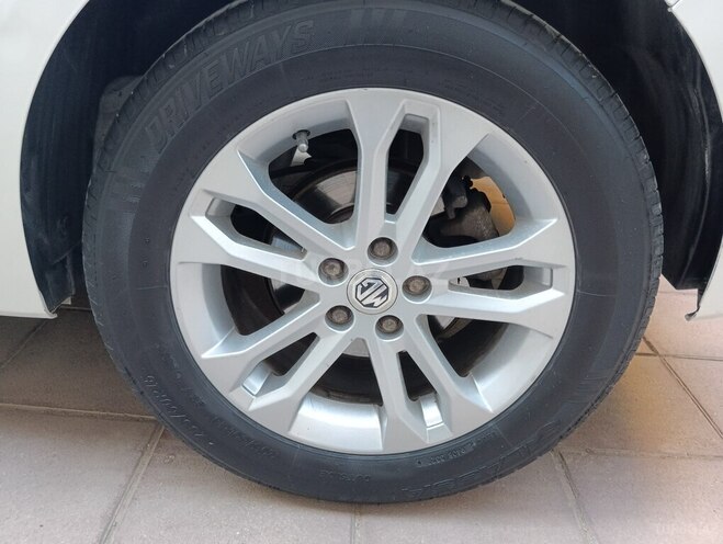 MG 5 2014, 230,000 km - 1.5 l - Bakı