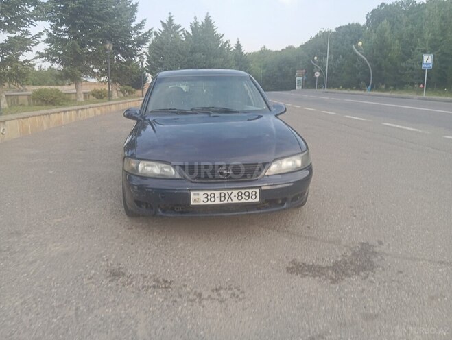 Opel Vectra 1998, 492,000 km - 1.8 l - Qusar
