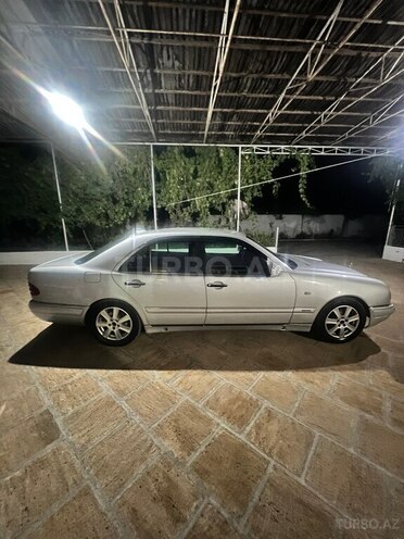 Mercedes E 230 1995, 512,512 km - 2.3 l - Bakı