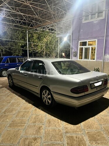 Mercedes E 230 1995, 512,512 km - 2.3 l - Bakı