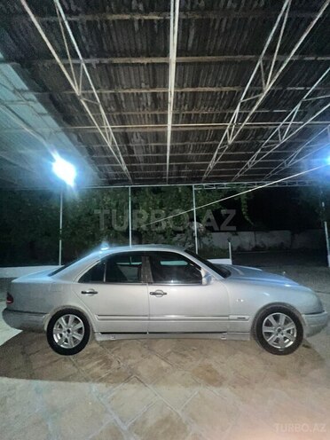 Mercedes E 230 1995, 512,512 km - 2.3 l - Bakı