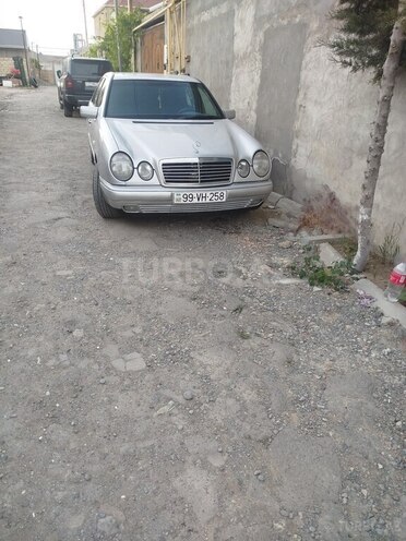 Mercedes E 200 1996, 470,000 km - 2.0 l - Göygöl