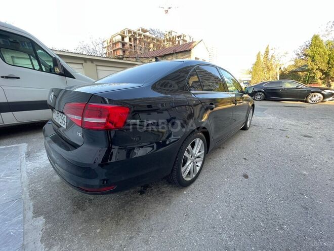 Volkswagen Jetta 2015, 195,600 km - 1.8 l - Bakı