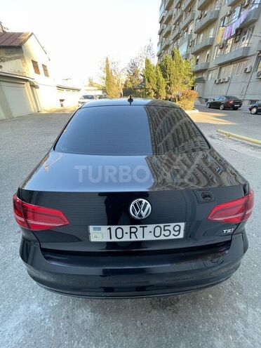Volkswagen Jetta 2015, 195,600 km - 1.8 l - Bakı