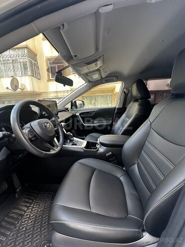 Toyota RAV4 2025, 20,000 km - 2.5 l - Bakı