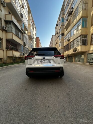 Toyota RAV4 2025, 20,000 km - 2.5 l - Bakı
