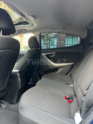 Hyundai Elantra 2015, 95,000 km - 1.8 л - Bakı
