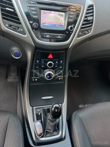 Hyundai Elantra 2015, 95,000 km - 1.8 л - Bakı