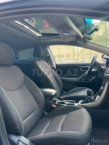 Hyundai Elantra 2015, 95,000 km - 1.8 л - Bakı