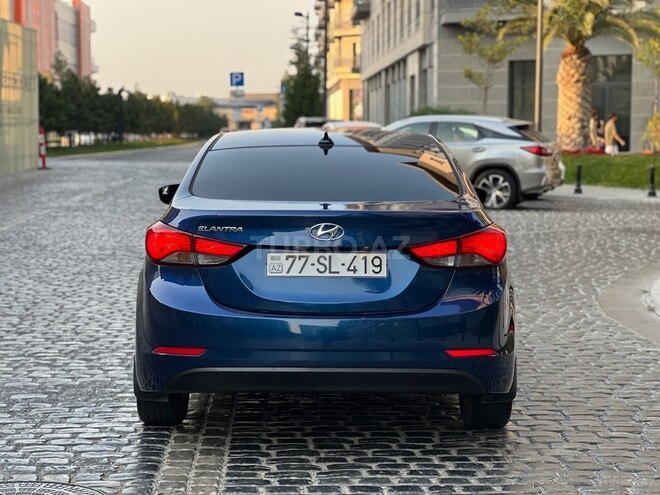Hyundai Elantra 2015, 95,000 km - 1.8 л - Bakı