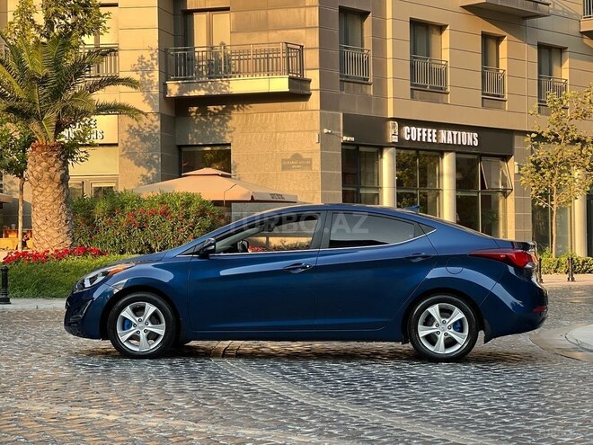 Hyundai Elantra 2015, 95,000 km - 1.8 л - Bakı