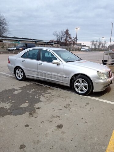 Mercedes C 320 2000, 220,000 km - 3.2 l - Xaçmaz