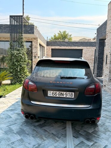 Porsche Cayenne S 2011, 148,000 km - 4.8 l - Yevlax