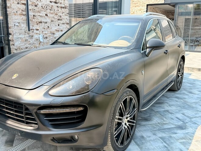 Porsche Cayenne S 2011, 148,000 km - 4.8 l - Yevlax