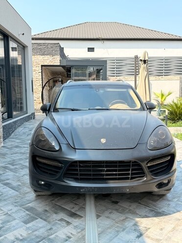 Porsche Cayenne S 2011, 148,000 km - 4.8 l - Yevlax