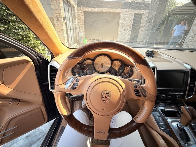 Porsche Cayenne S 2011, 148,000 km - 4.8 l - Yevlax