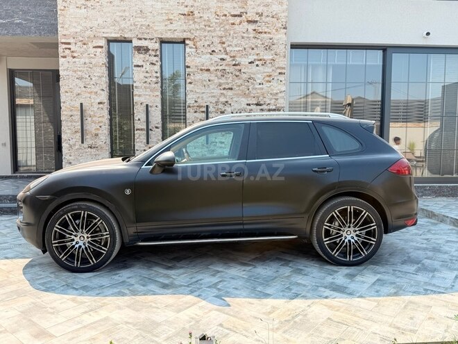 Porsche Cayenne S 2011, 148,000 km - 4.8 l - Yevlax