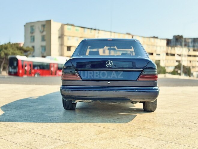 Mercedes E 200 d 1990, 353,000 km - 2.0 l - Bakı