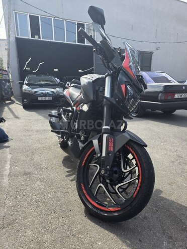 Bajaj Dominar 400 2024, 10,000 km - 0.4 l - Bakı