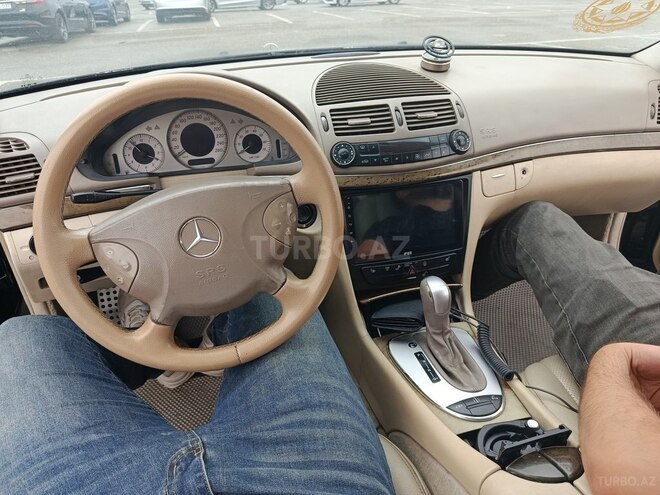 Mercedes E 320 2002, 330,000 km - 3.2 l - Bakı