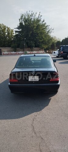 Mercedes C 230 1999, 406,820 km - 2.3 l - Füzuli