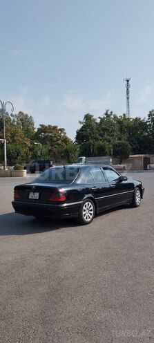 Mercedes C 230 1999, 406,820 km - 2.3 l - Füzuli