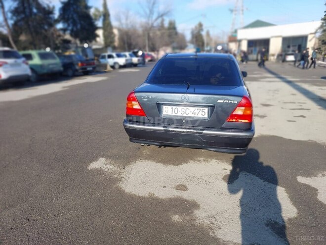 Mercedes C 200 1994, 260,000 km - 2.0 l - Quba