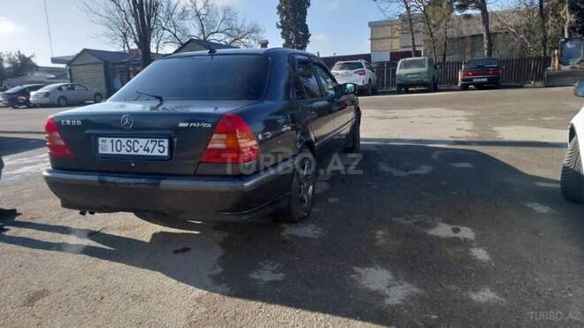 Mercedes C 200 1994, 260,000 km - 2.0 l - Quba