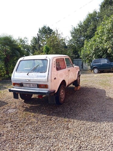 LADA (VAZ) Niva 1990, 500,000 km - 1.6 л - Astara