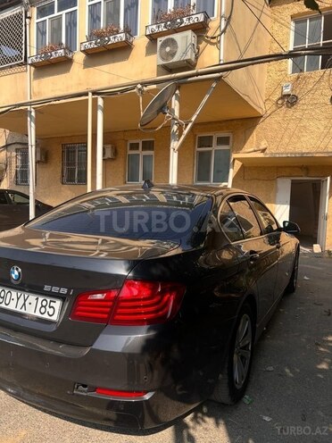 BMW 528 2015, 285,000 km - 2.0 l - Bakı