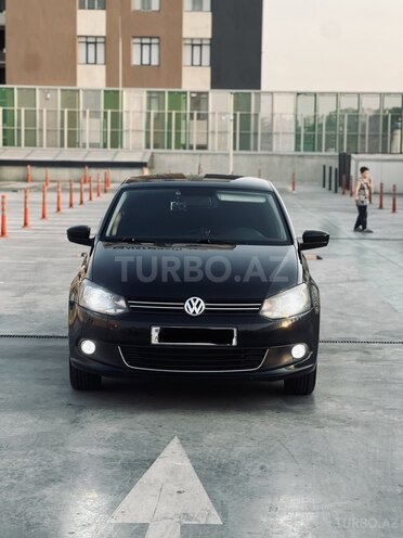 Volkswagen Polo 2013, 240,100 km - 1.6 l - Bakı