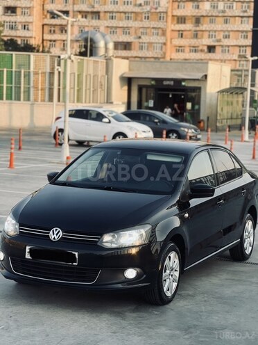 Volkswagen Polo 2013, 240,100 km - 1.6 l - Bakı