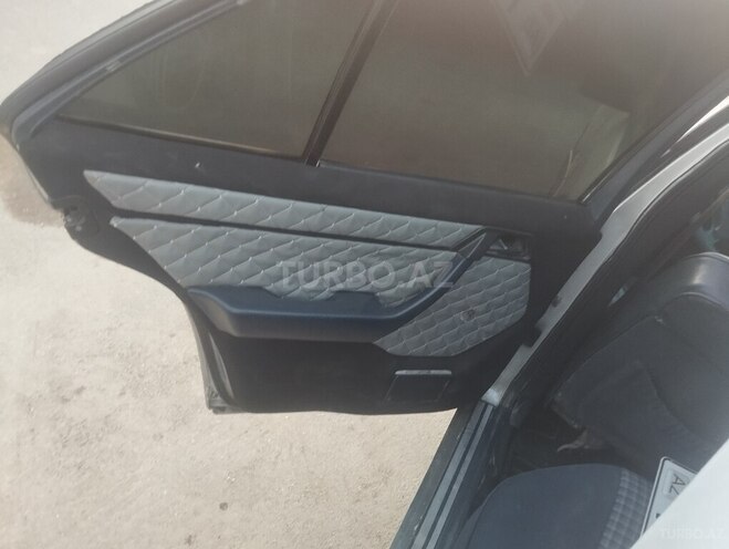Mercedes E 250 1994, 369,990 km - 2.5 l - Salyan