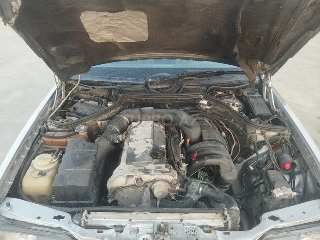 Mercedes E 250 1994, 369,990 km - 2.5 l - Salyan