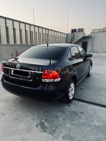 Volkswagen Polo 2013, 240,100 km - 1.6 l - Bakı