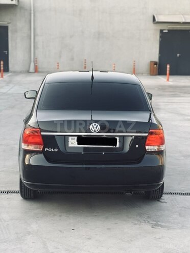 Volkswagen Polo 2013, 240,100 km - 1.6 l - Bakı
