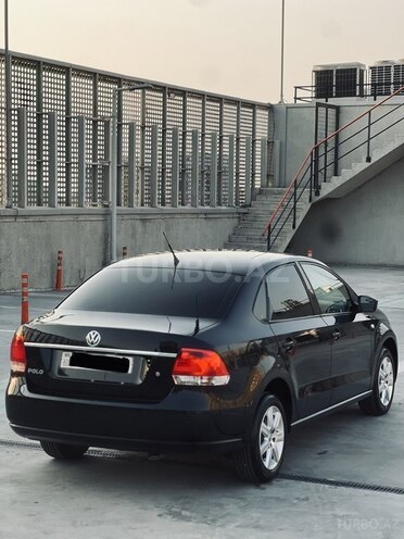 Volkswagen Polo 2013, 240,100 km - 1.6 l - Bakı
